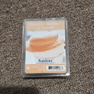 10/$10 SALE 💸 NWT Vanilla Soufflé & Créme Wax Melts